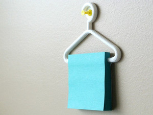 Sticky-Note-Hanger1